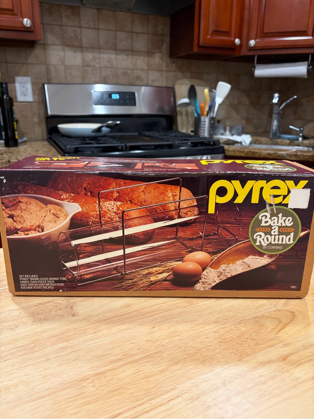 Vintage Pyrex Bake A Round Bread Tube NEW IN BOX Corning 990 As Seen On TV